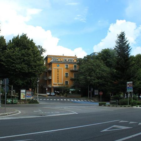 Hotel Universo Fiuggi Esterno foto