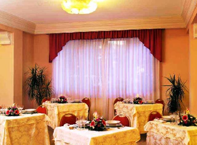 Hotel Universo Fiuggi Esterno foto