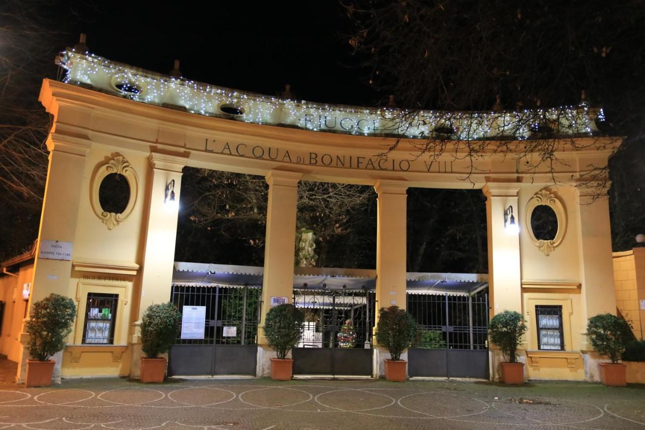 Hotel Universo Fiuggi Esterno foto